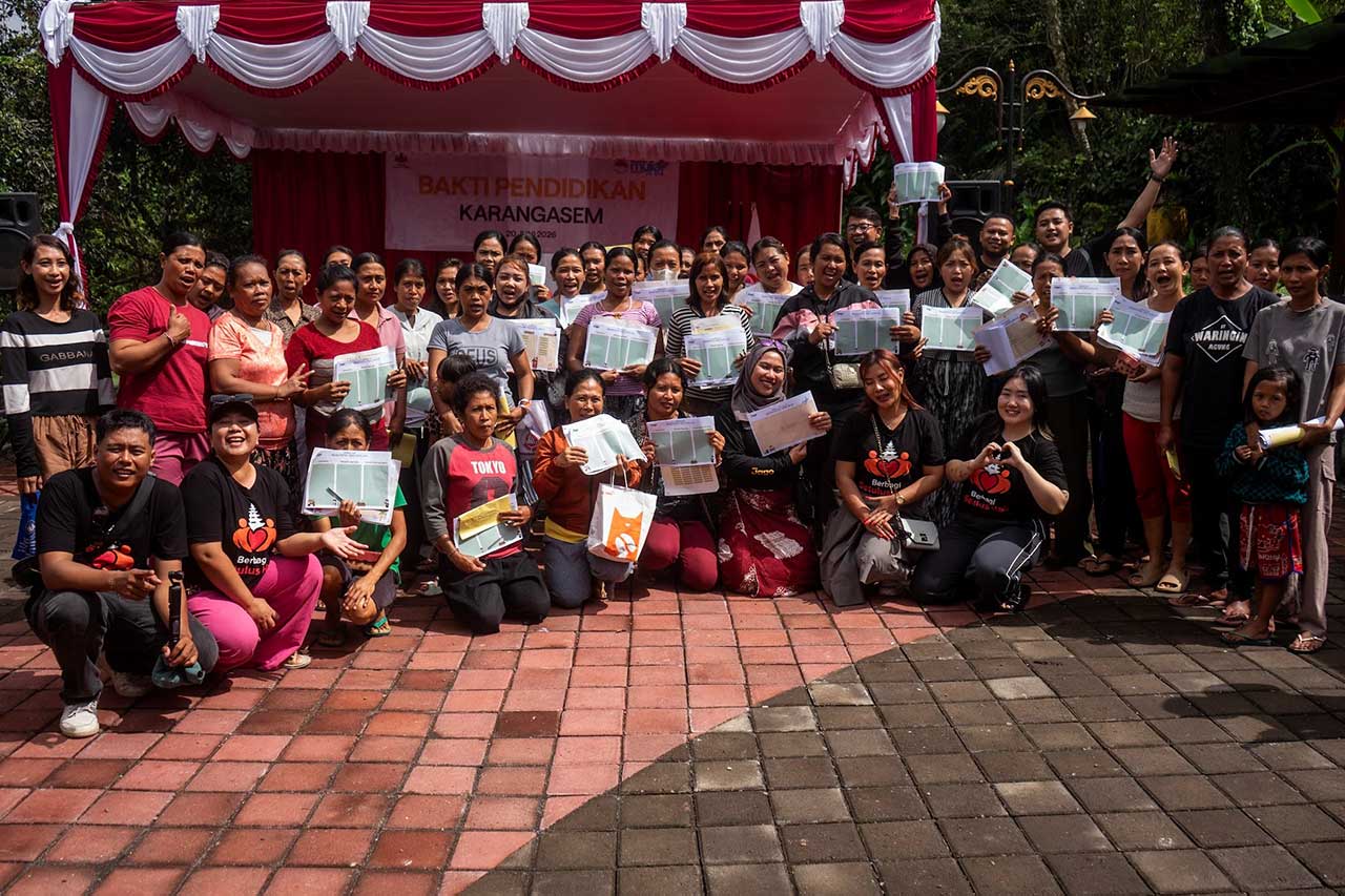 Bank Jago Hadirkan Edukasi Keuangan dan Bantuan Pendidikan di Daerah Tertinggal